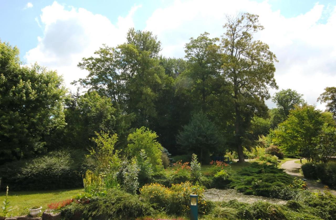 Le Manoir De La Mantille Caudry Eksteriør billede